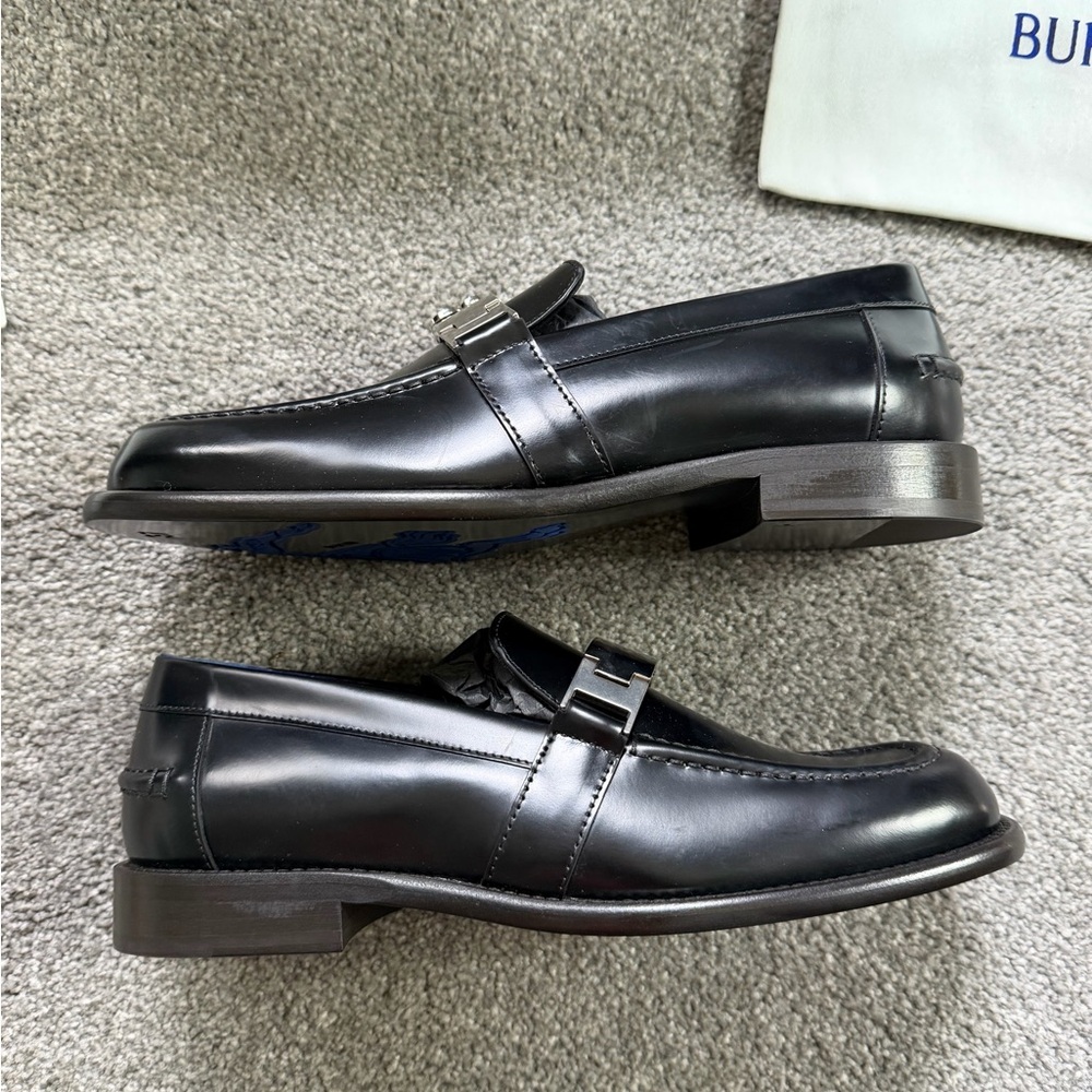 burberry tower loafer- womens size 37 - Picture 2 of 16